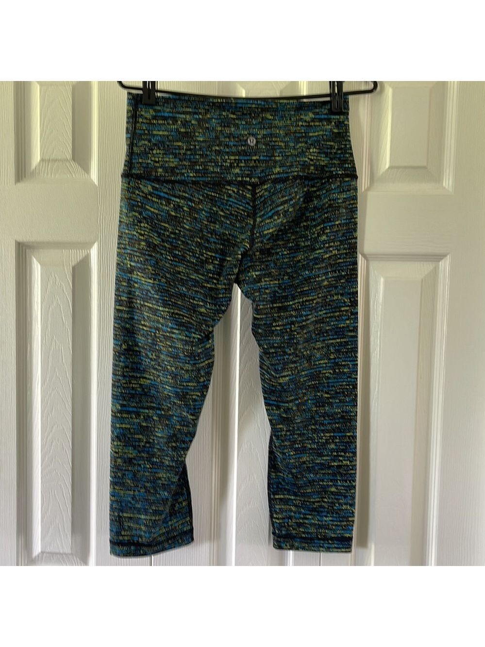 Lululemon Capris ❤️🔥❤️🔥 - Picture 2 of 2